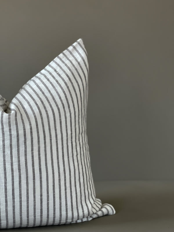 STRIPED LINEN PILLOW COVER | BLVG COLLECTION