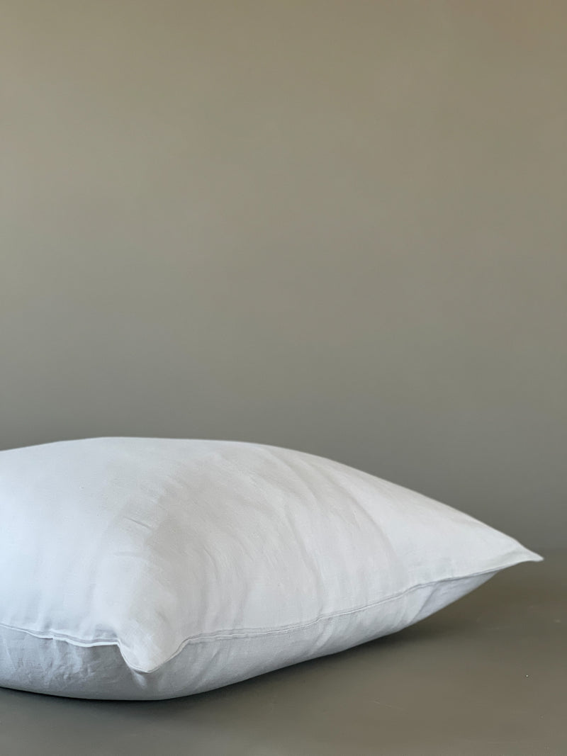24" SOLID LINEN PILLOW COVER | PALE BLUE | BLVG COLLECTION