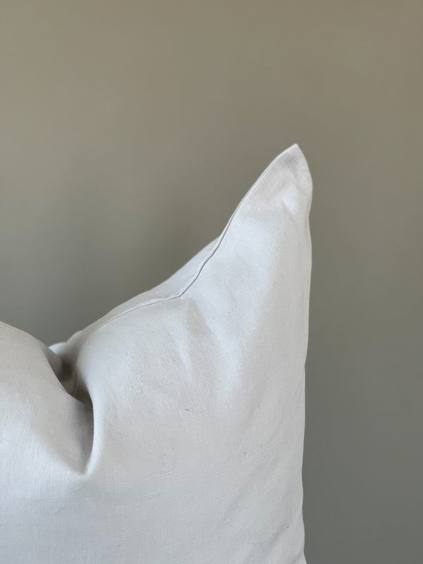 24" SOLID LINEN PILLOW COVER | PALE BLUE | BLVG COLLECTION