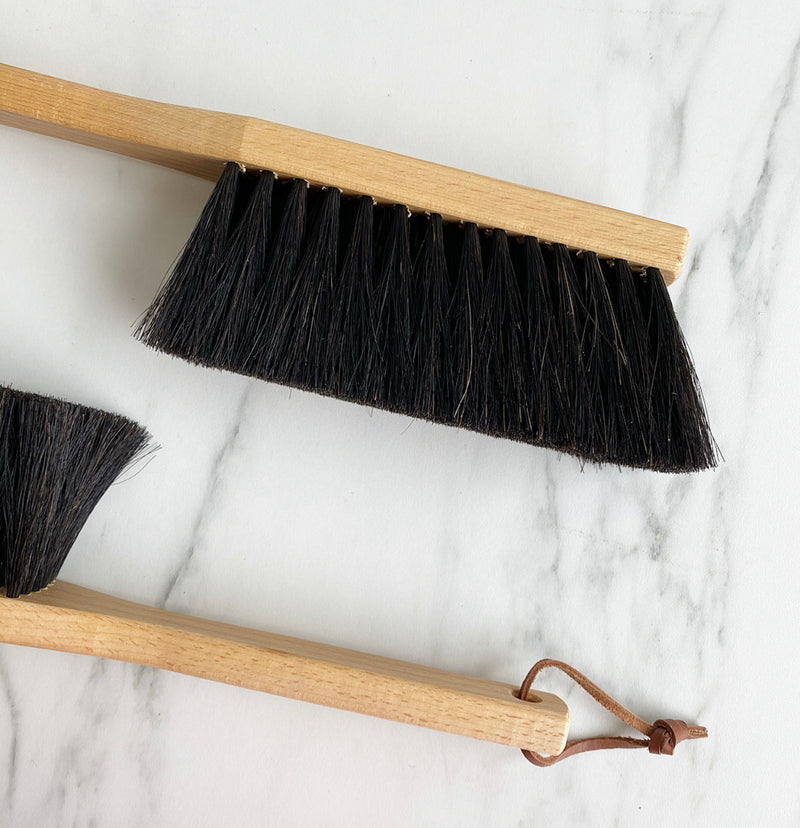HAND BRUSH | BLACK