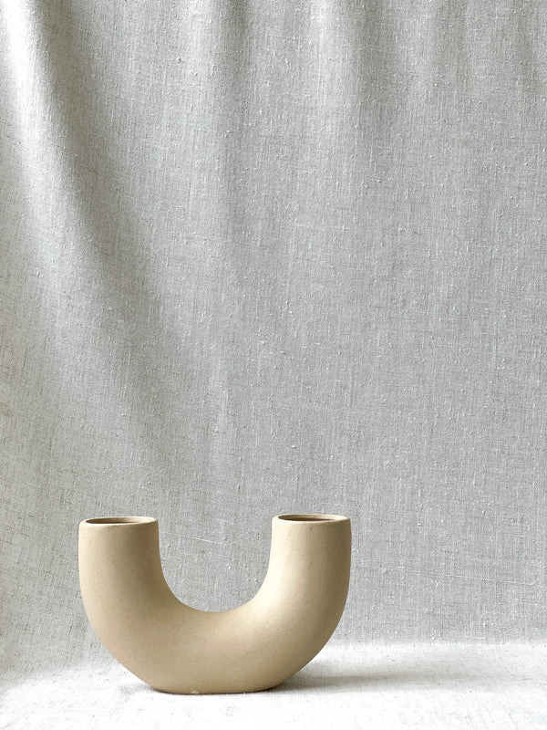 DIEM U-SHAPED VASE